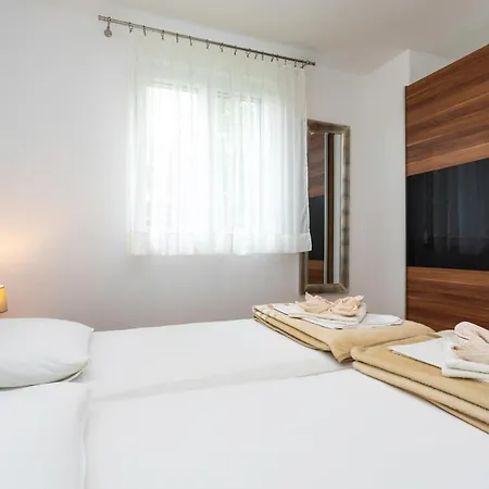 Apartments Mia Baska  Exterior photo